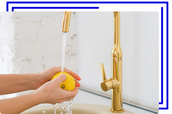 Cleaning a lemon